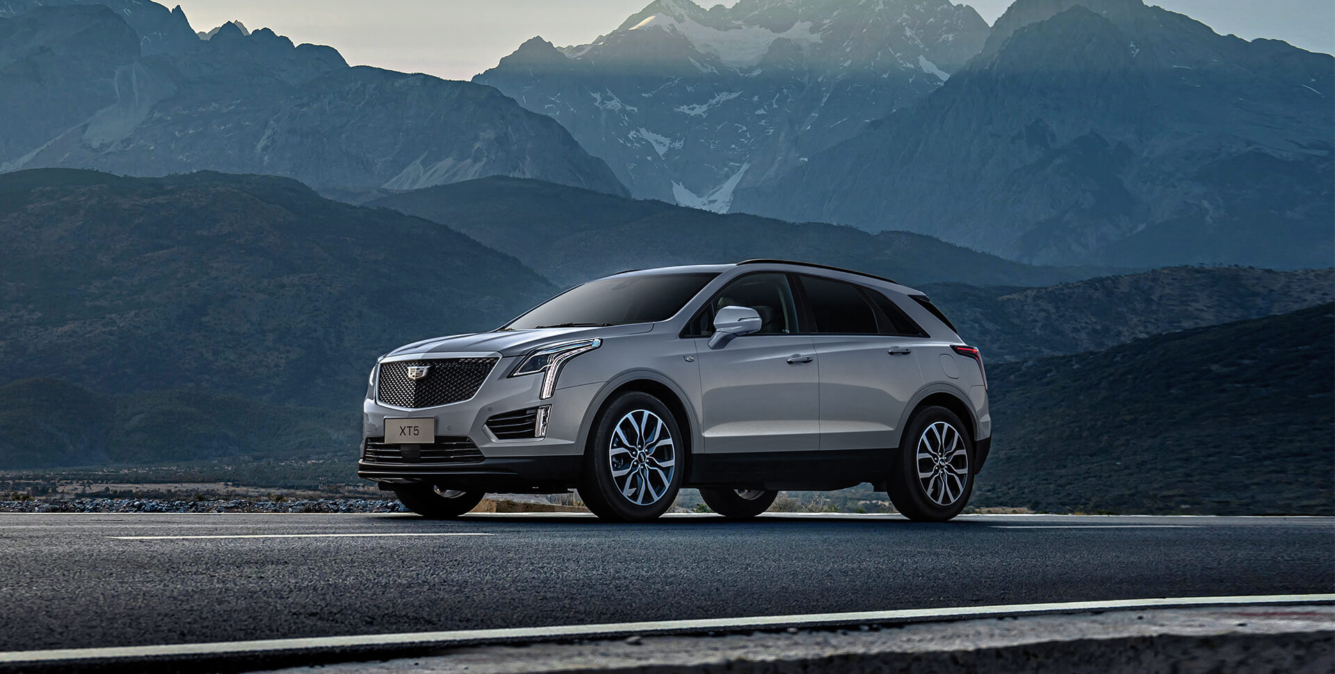 凯迪拉克xt5配置介绍,凯迪拉克xt548v轻混是bsg还是isg