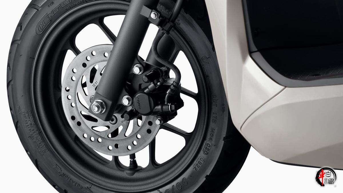 本田神级踏板lead125,本田lead125踏板哪个颜色好看