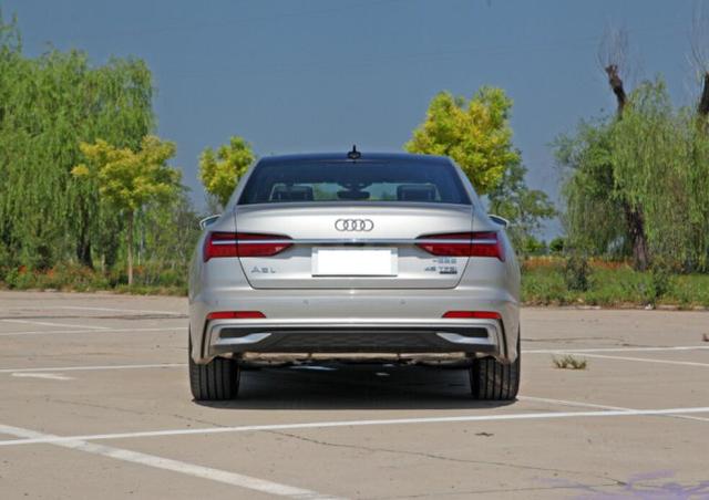 a6l3.0t四驱驾驶感,18款奥迪a6l3.0t四驱开起来怎么样