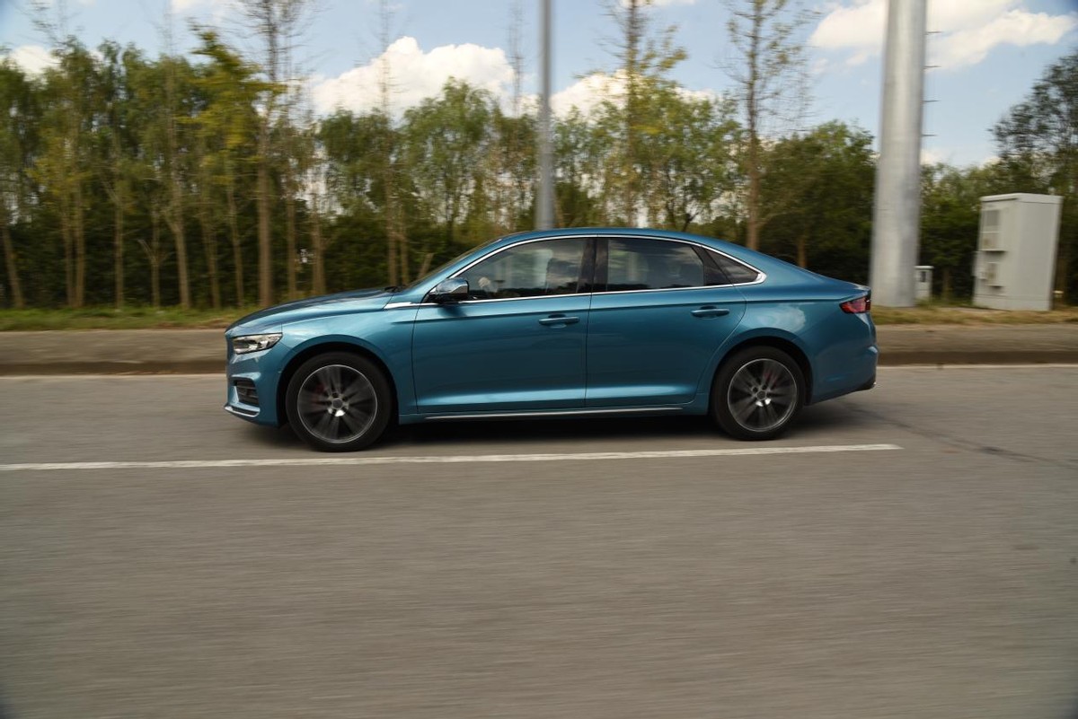 吉利星瑞最新试车,全新吉利星瑞顶配试驾