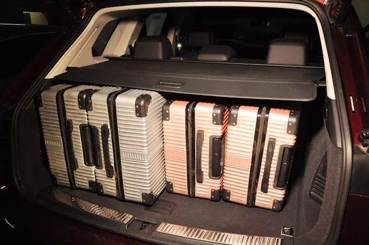 大众途锐车内气味测试,新款大众途锐驾驶舒适度