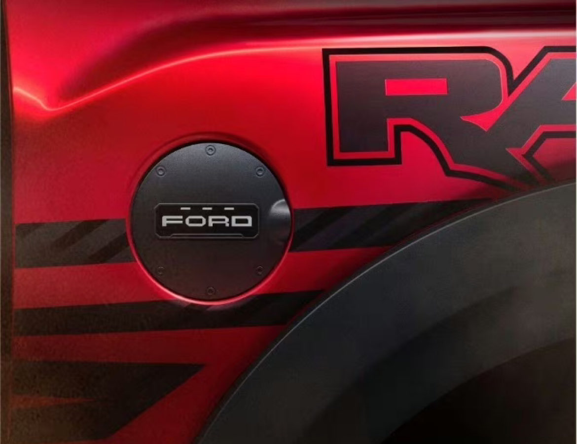 3.5lv6版配备了四驱系统,3.0tv6涡轮增压四驱车