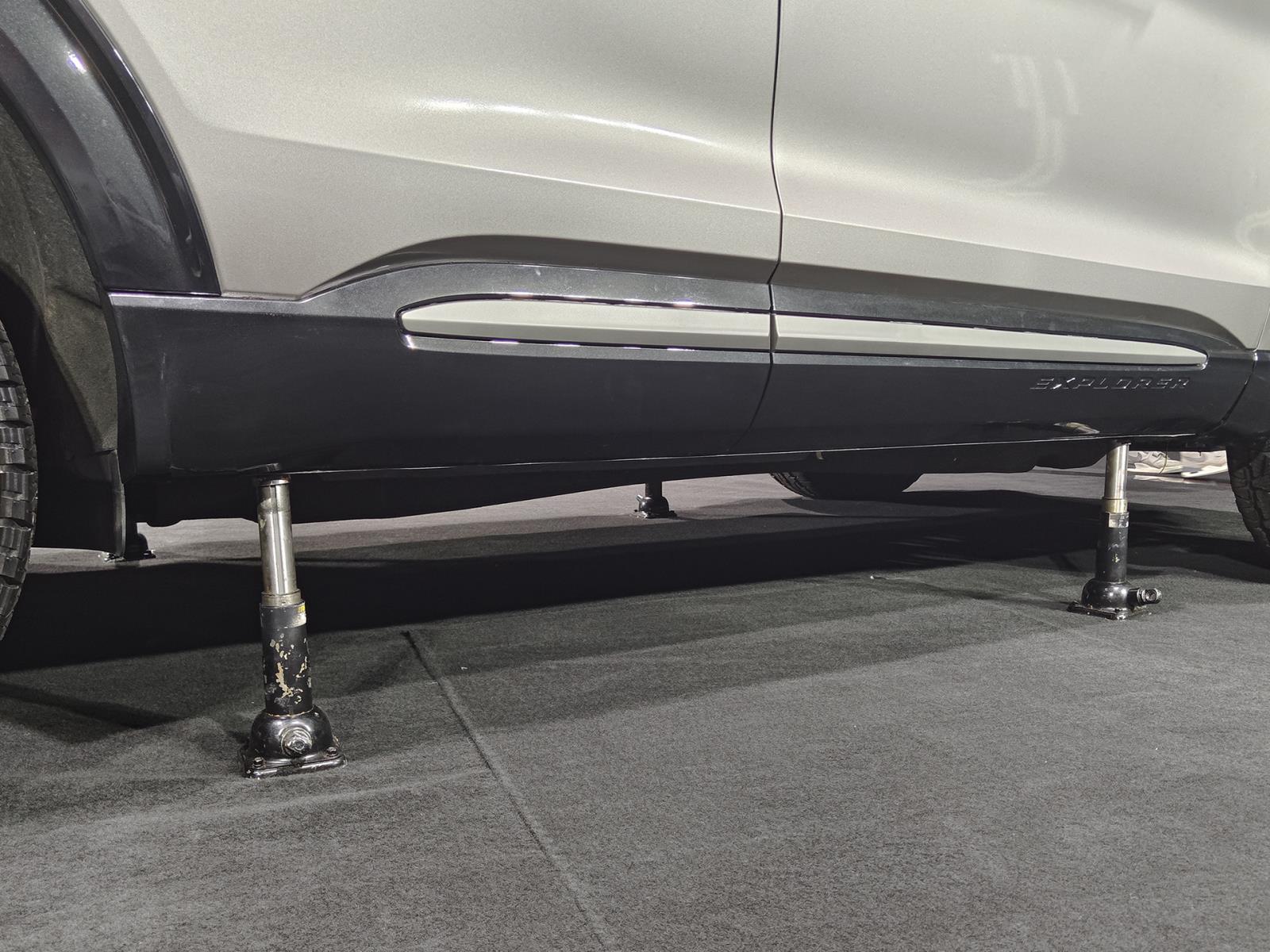 福特探险者昆仑巅峰版防滑链,福特探险者昆仑巅峰版差速器评测