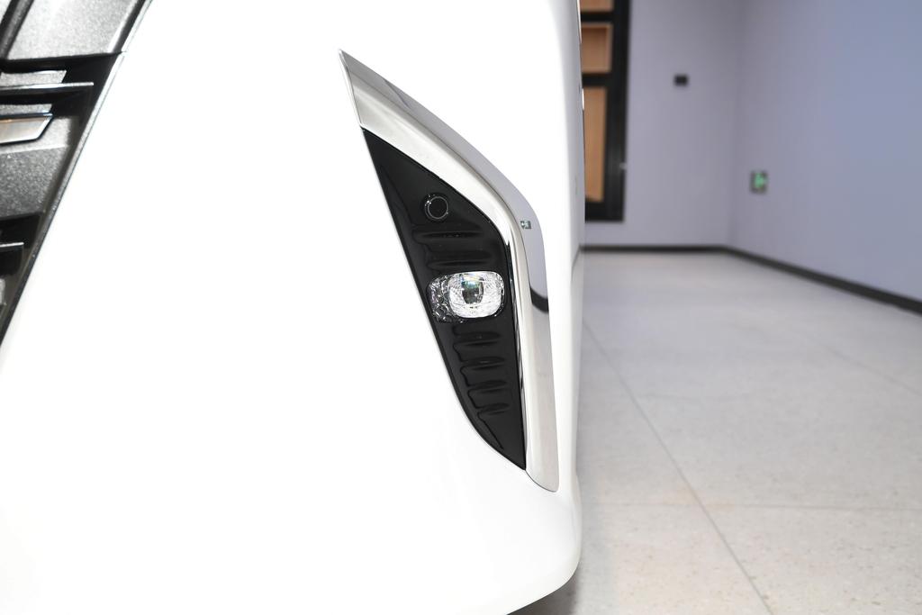 商务座驾,丰田商务埃尔法价格