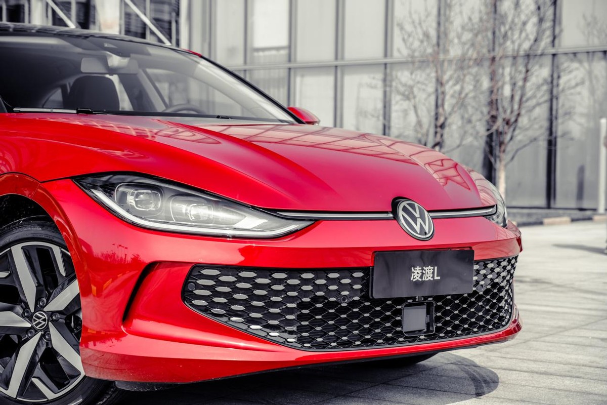 大众凌渡速腾比较,2021款速腾和2021款凌渡哪个好