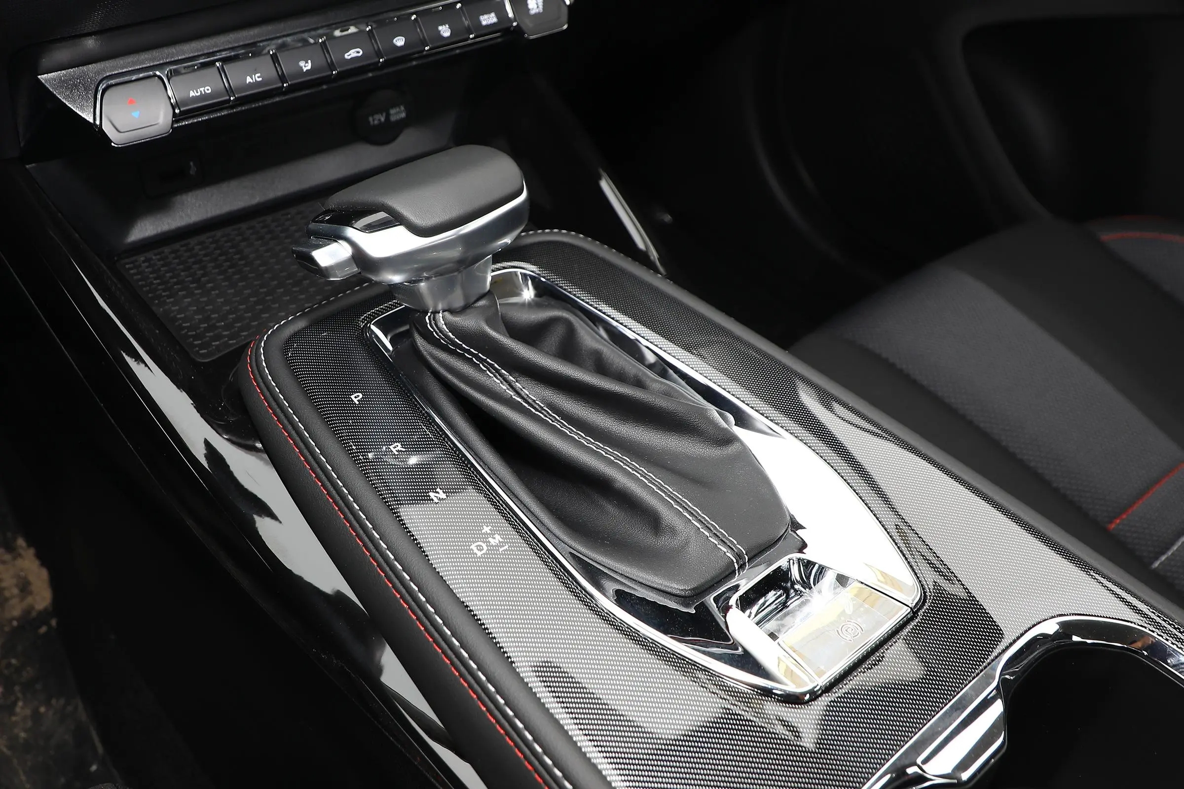 能买到什么品质不错的自动挡车型,5万多比较经济实惠的自动挡车型