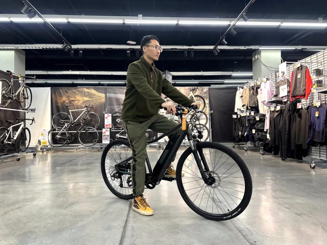 电助力公路自行车长续航200千米,迪卡侬riverside900跟speed900区别