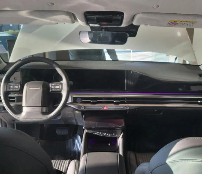 车长超过五米五的豪华车,现代雅尊第一代概念车