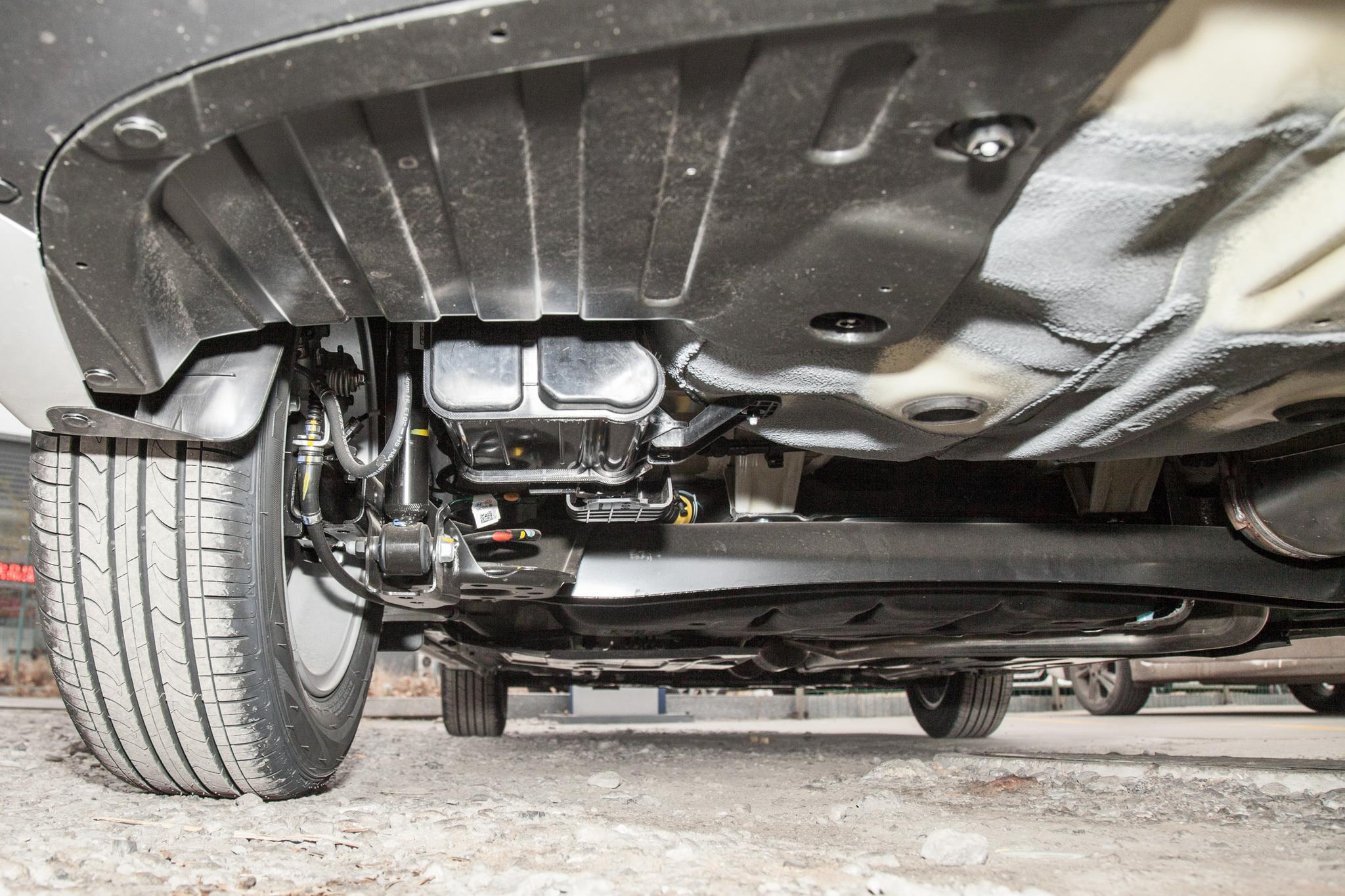 4.9l百公里油耗多少钱一公里,4.4l油耗