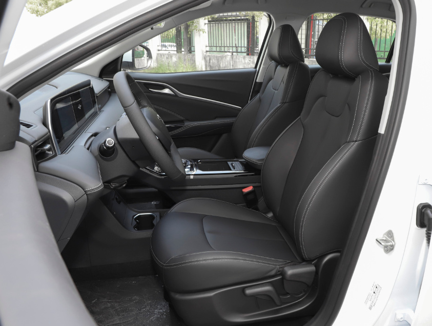 补贴后售价1398万起哪吒u正式上市,哪吒u售价5.99万元实际价格