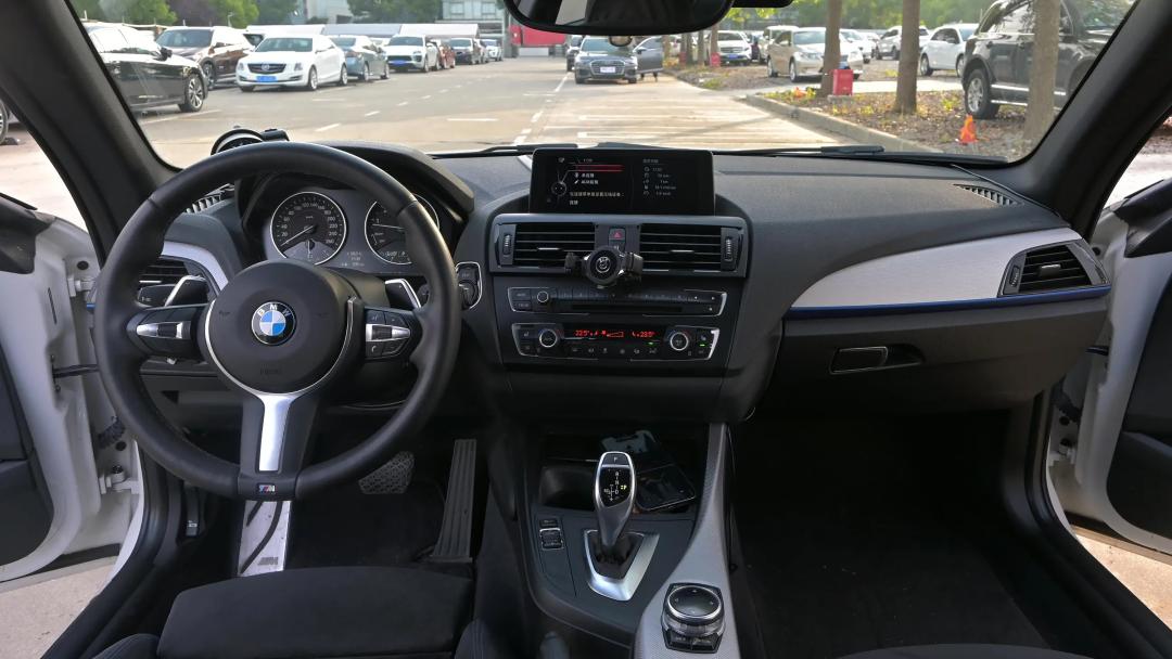 宝马m235i落地多少钱,巅峰极速宝马m235i