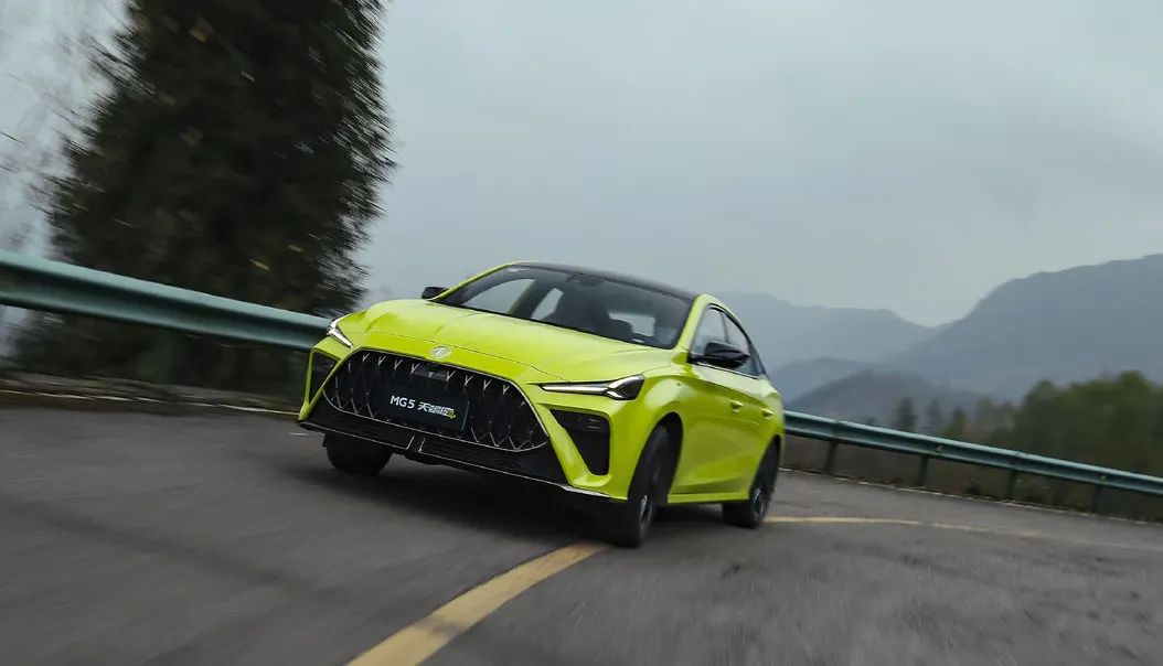 mg5天蝎座硬茬来袭,mg5天蝎座车测评