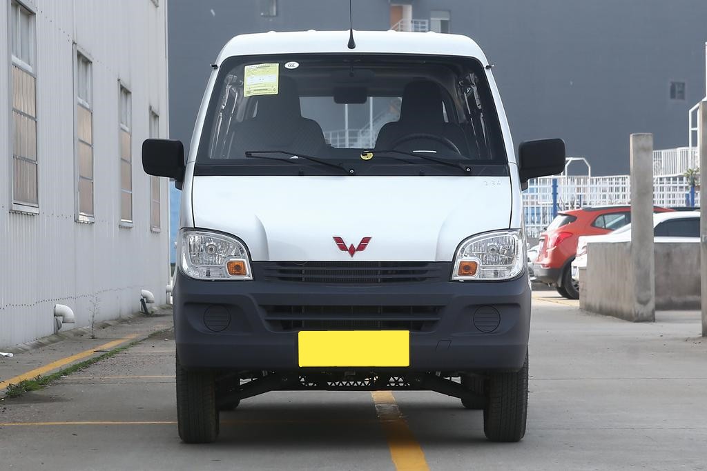 五菱之光2座封闭式2019款,五菱之光2020用车体验