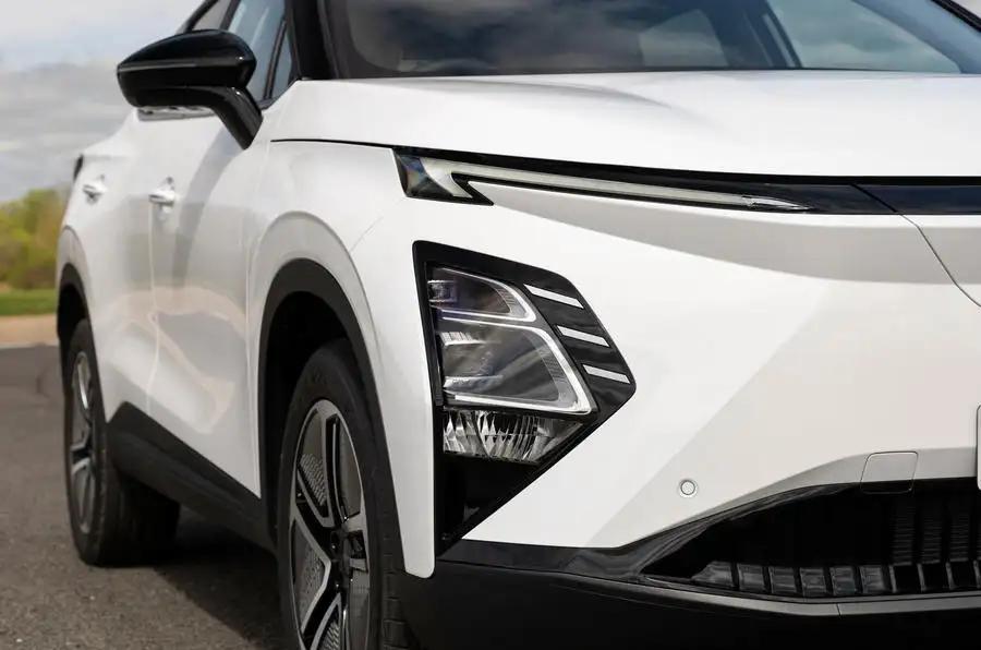 奇瑞欧萌达e5是混动吗,比亚迪刀片电池新能源汽车