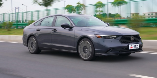 20万中型轿车绕不开的选择，11代雅阁燃油版体验报告