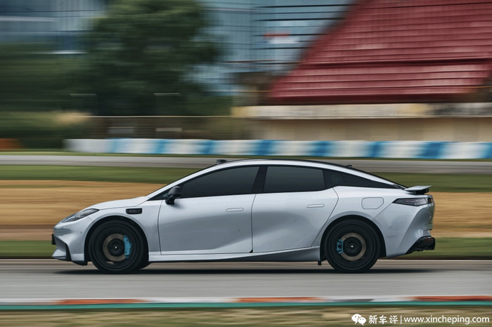 hypergt是概念车,HyperGT新能源豪华轿车