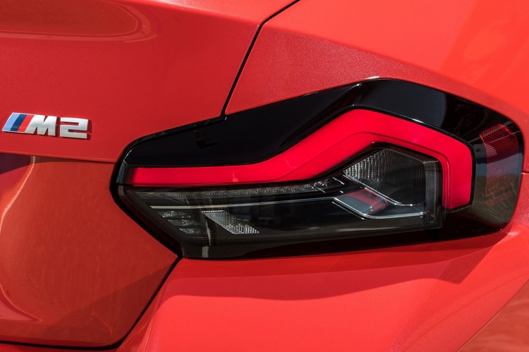 全新款宝马m2只提供后驱车型,有望今年发布全新宝马m2路试曝光