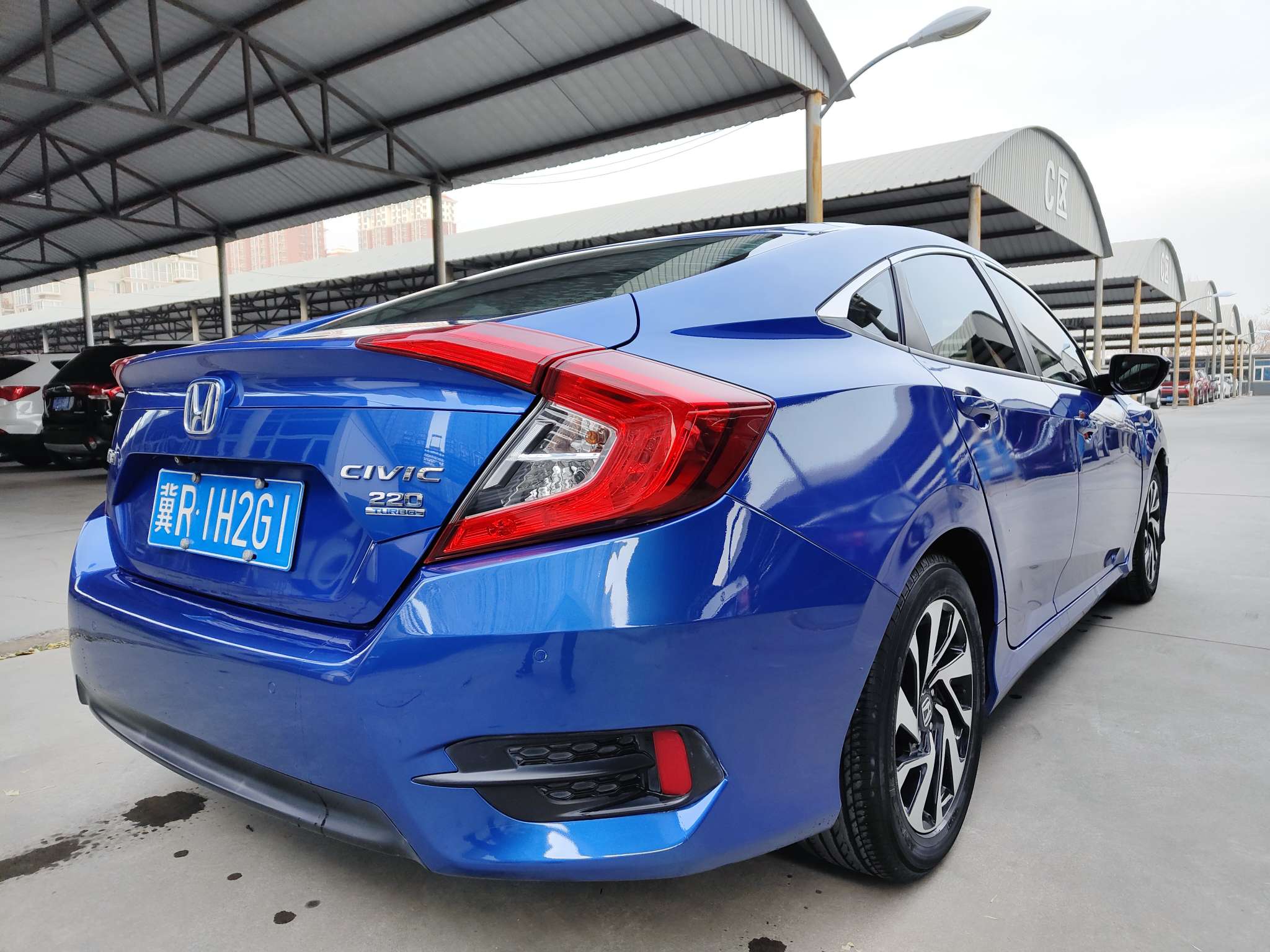 最新17思域1.5t二手车多少钱,落地14万的22款思域能卖多少钱