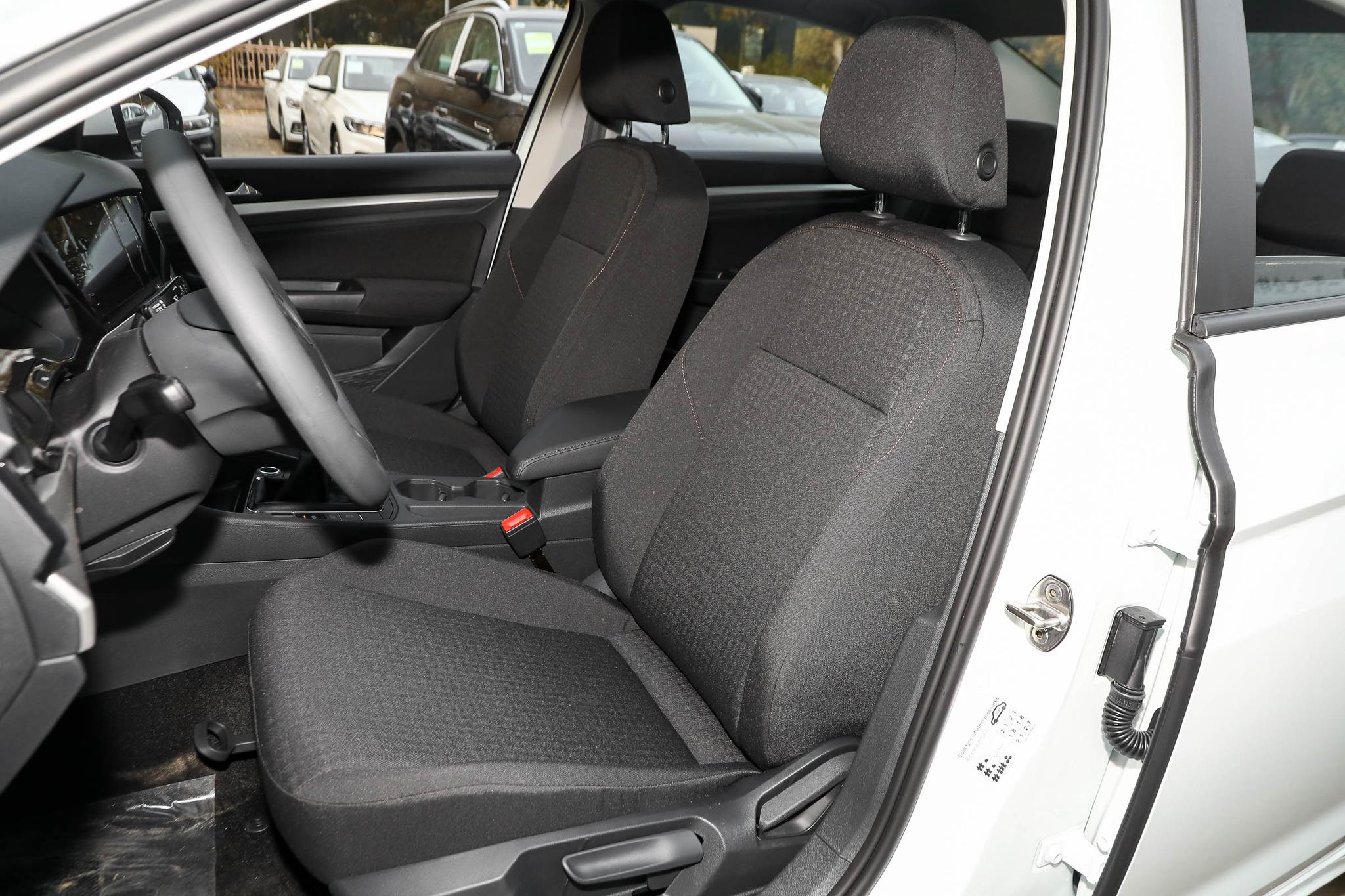 5万块全新大众宝来,试驾最新款大众宝来