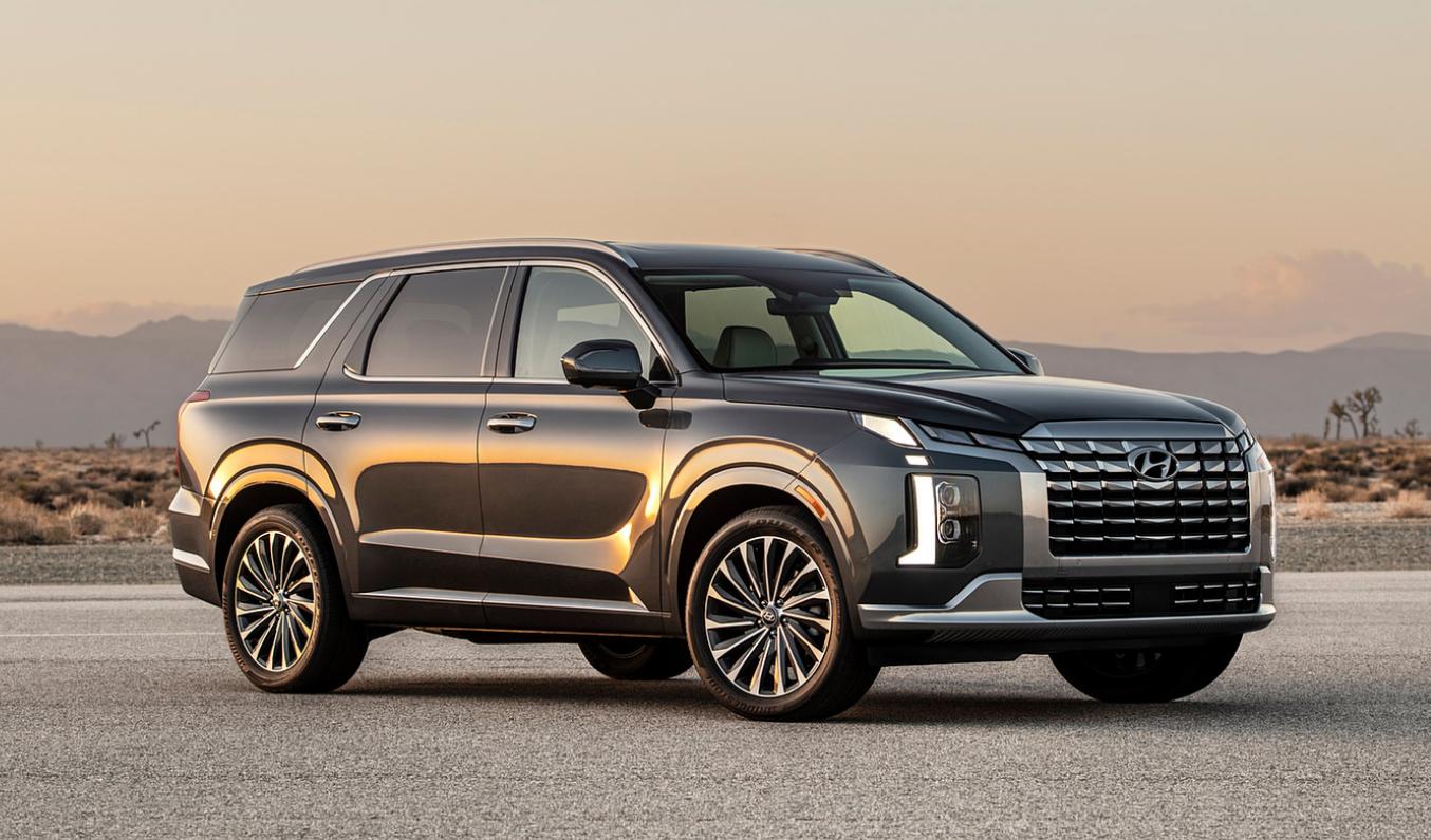 全新帕里斯帝顶配实测,帕里斯帝同级别车型对比