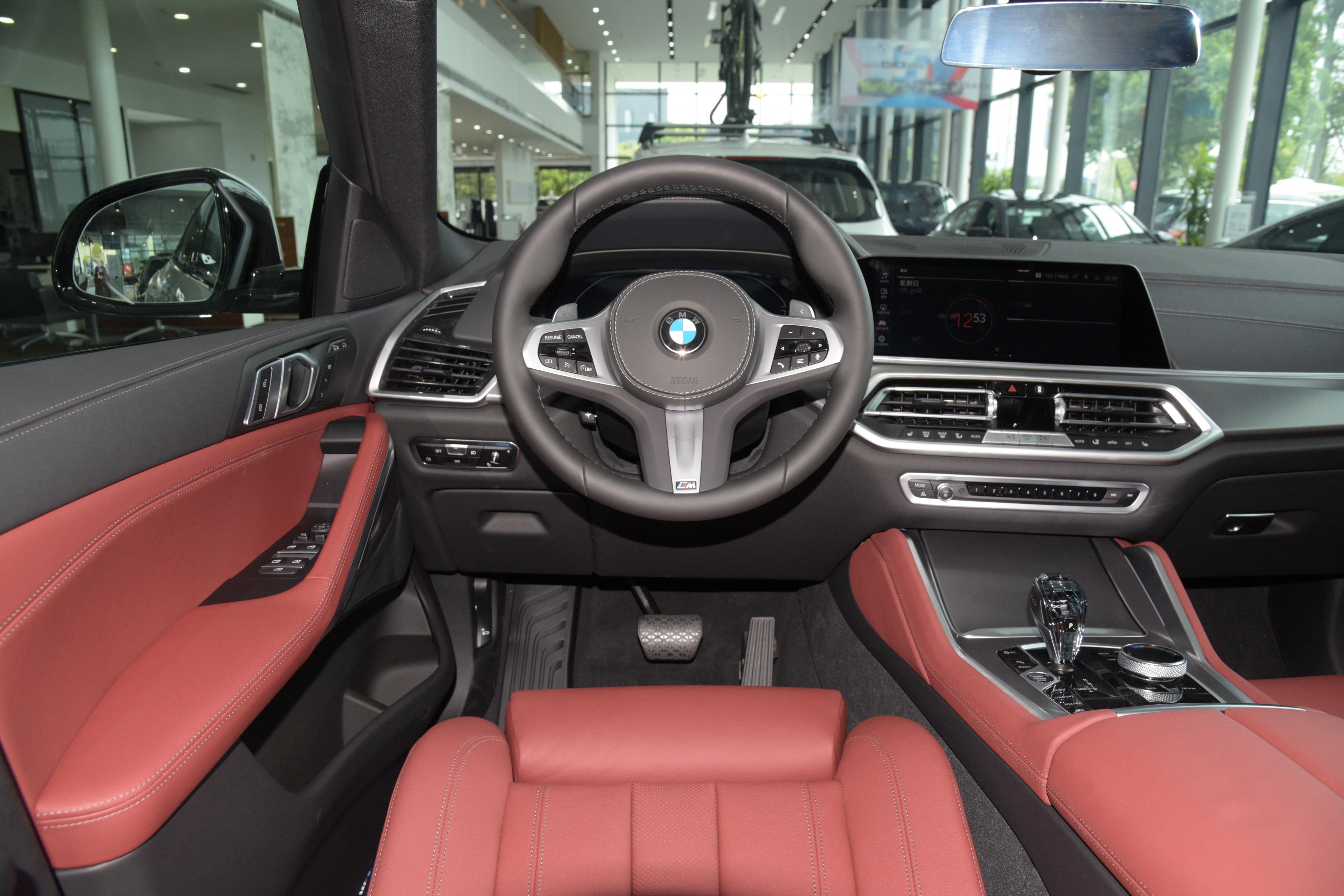 宝马轿跑suvx6,轿跑suv宝马x6m街拍