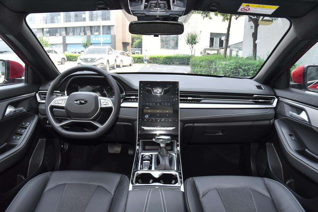 1.5t掀背车,一万左右的掀背车型