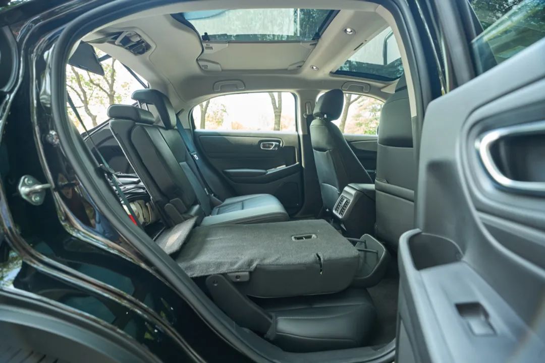 本田xrv2023新款车主体验,颜值务实两不误体验新款本田xrv