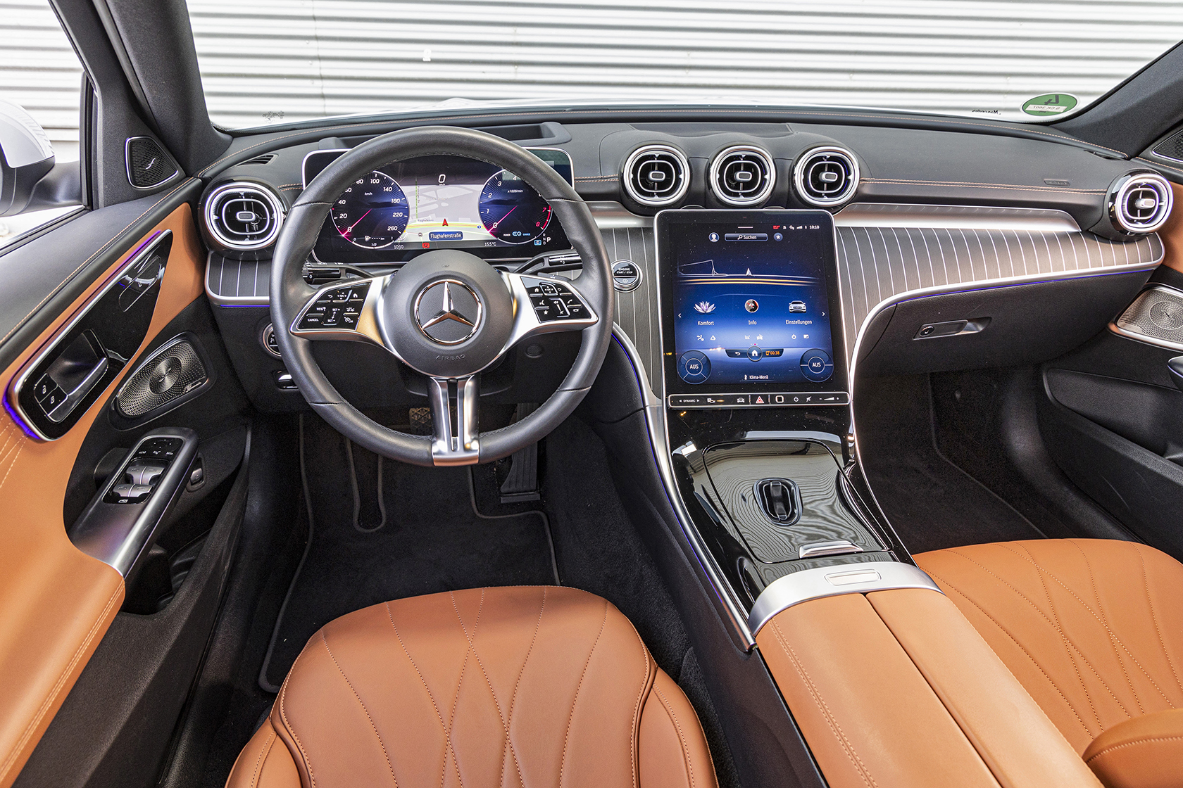 奥迪a4豪华动感和宝马320对比,宝马3系奥迪a4奔驰c300实测对比