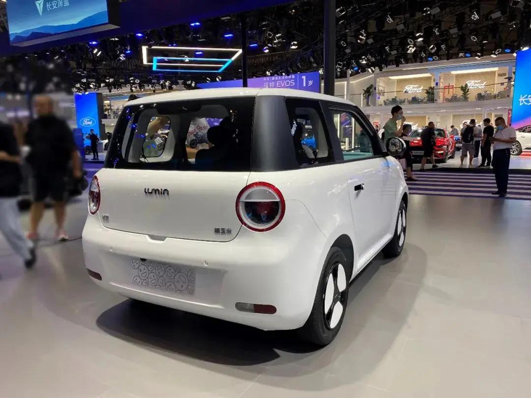 长安Lumin上班代步接娃放学，好工具