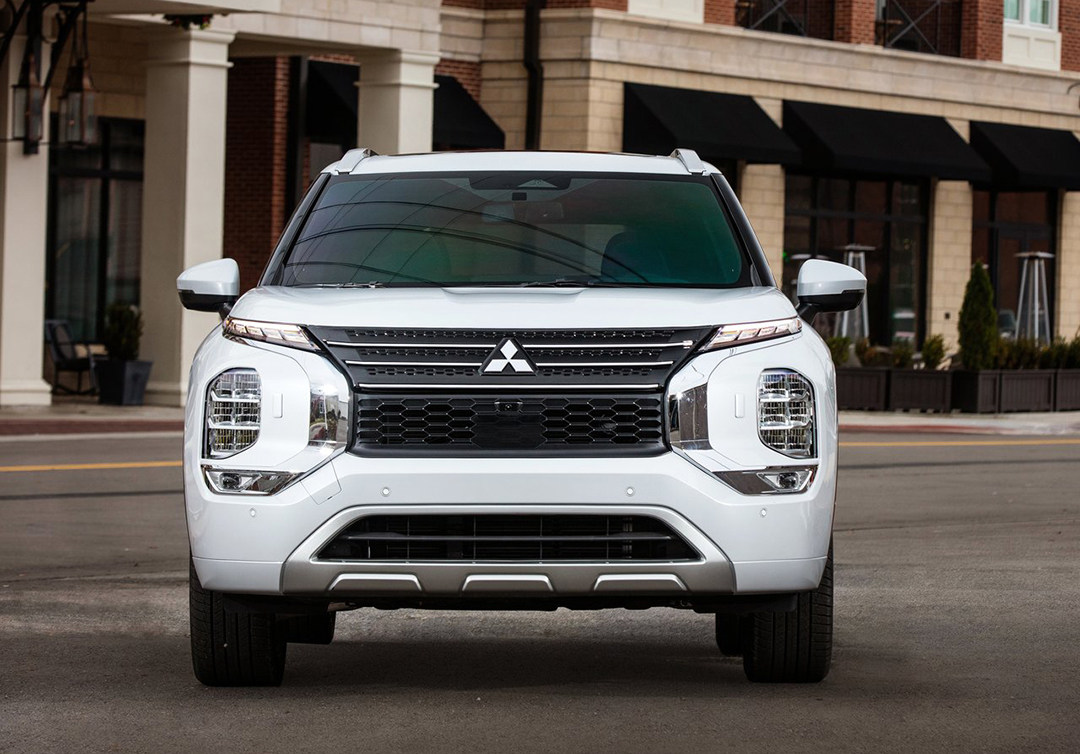 全新欧蓝德越野性能,三菱欧蓝德3.0v6发动机油耗多少