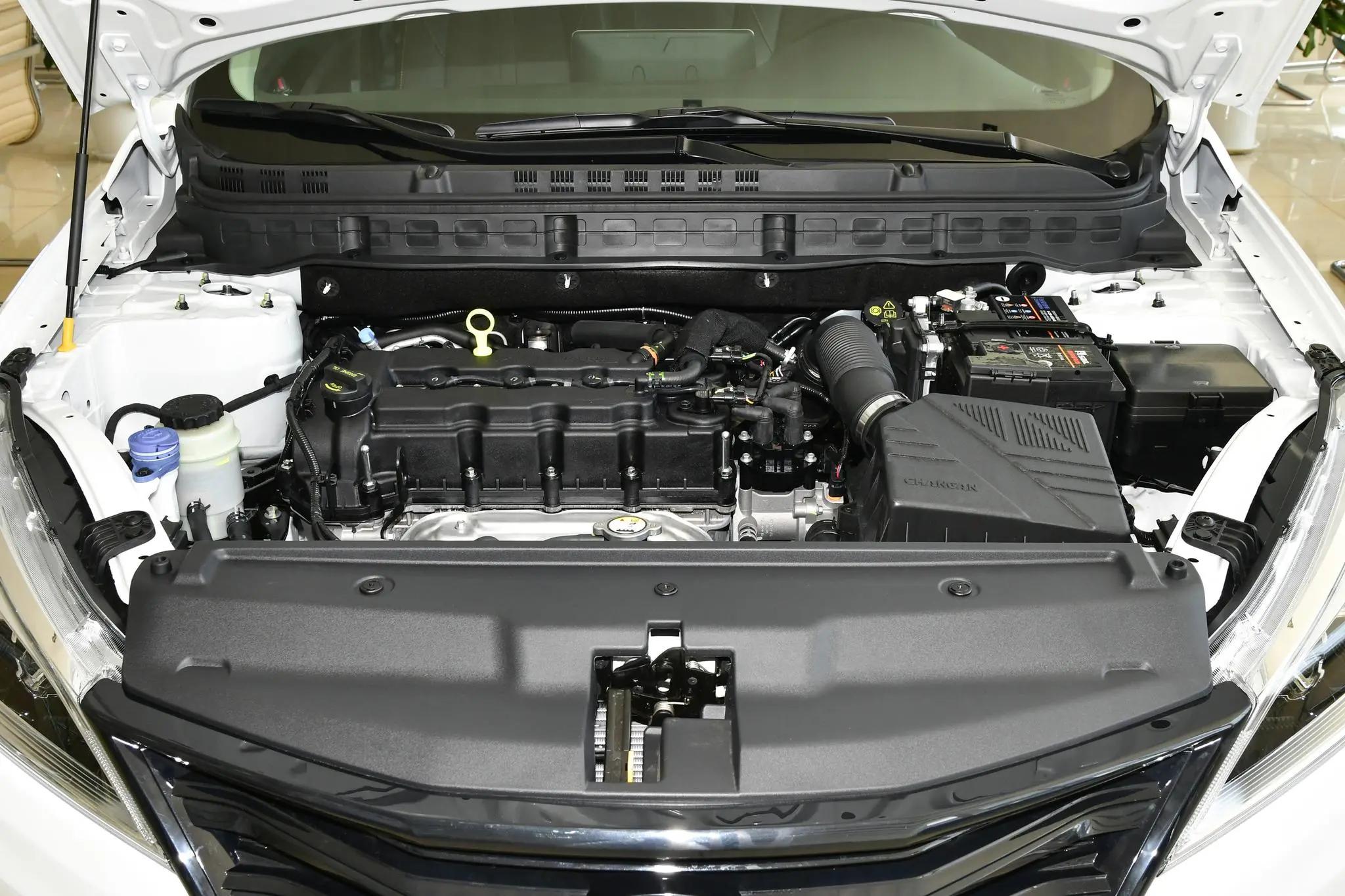 长安逸动dt入门级轿车的新标杆,长安逸动1.6l手动挡多少钱