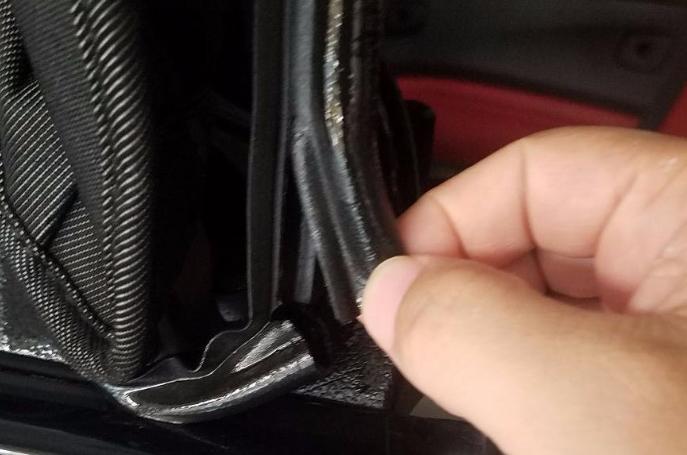 保时捷718敞篷下雨天漏水怎么办,保时捷718敞篷落水了怎么办