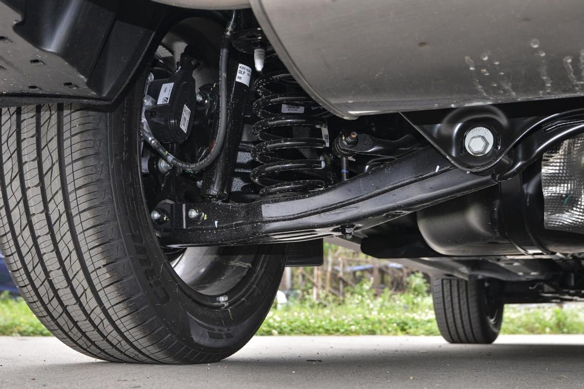 外观好看空间大的15万左右的车,2019款自动两驱2.0起亚kx5