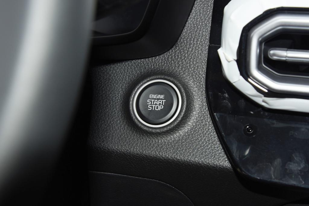 起亚新智跑最新款试驾视频,试驾起亚智跑2021款视频