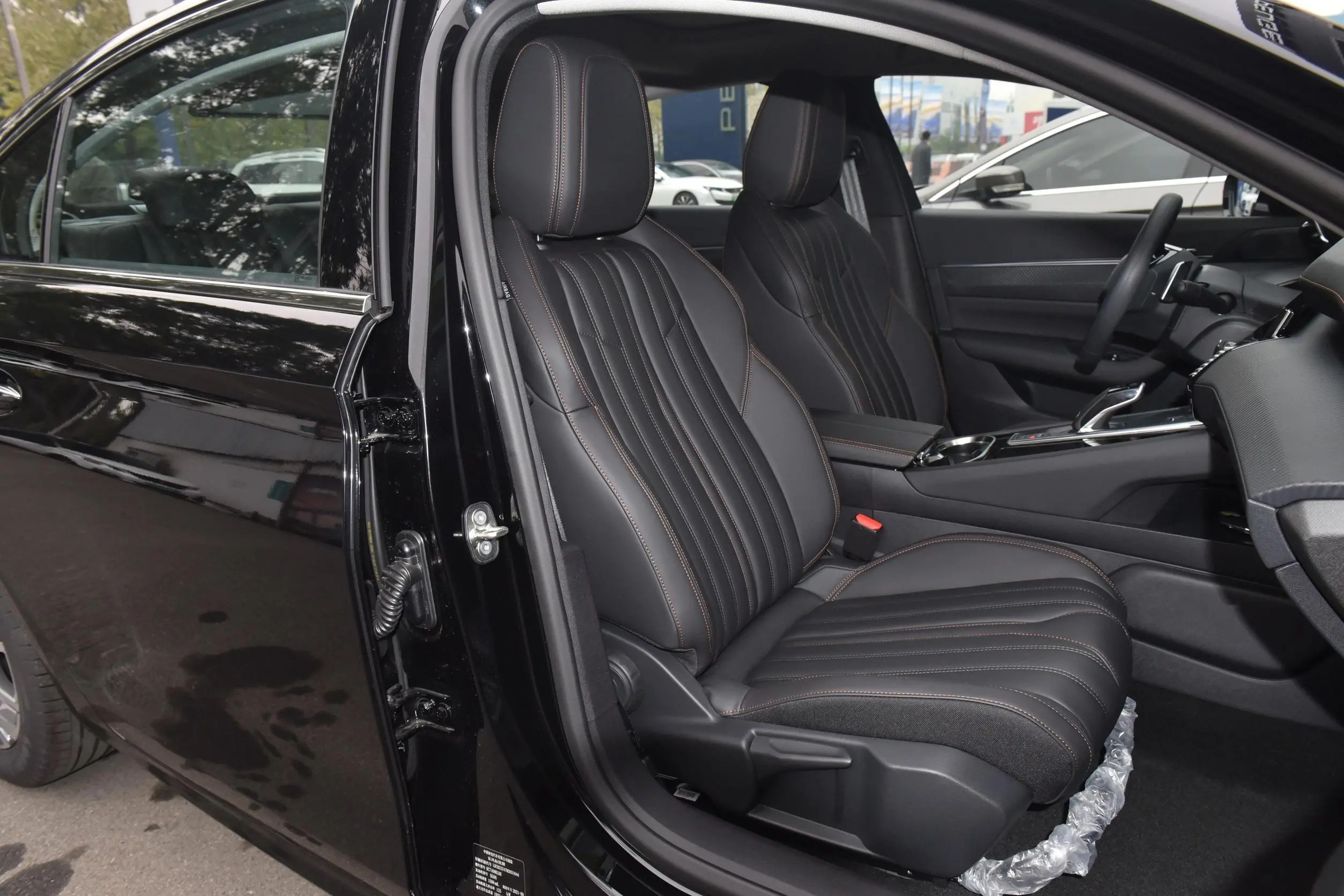 买辆标致508L怎么样？搭载1.6T和1.8T发动机