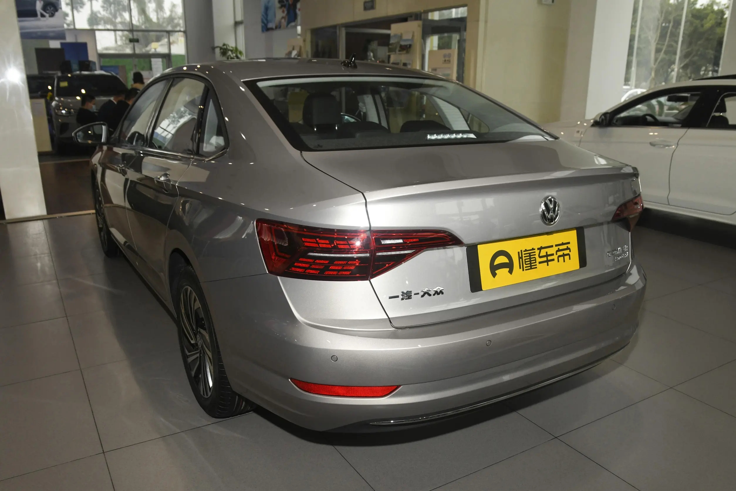 大众2022新速腾车评视频,2022大众1.5t速腾高配价格