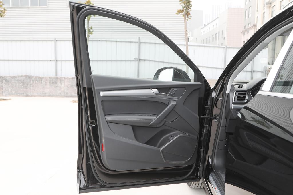 奥迪q5l落地多少钱,奥迪q5lsportback