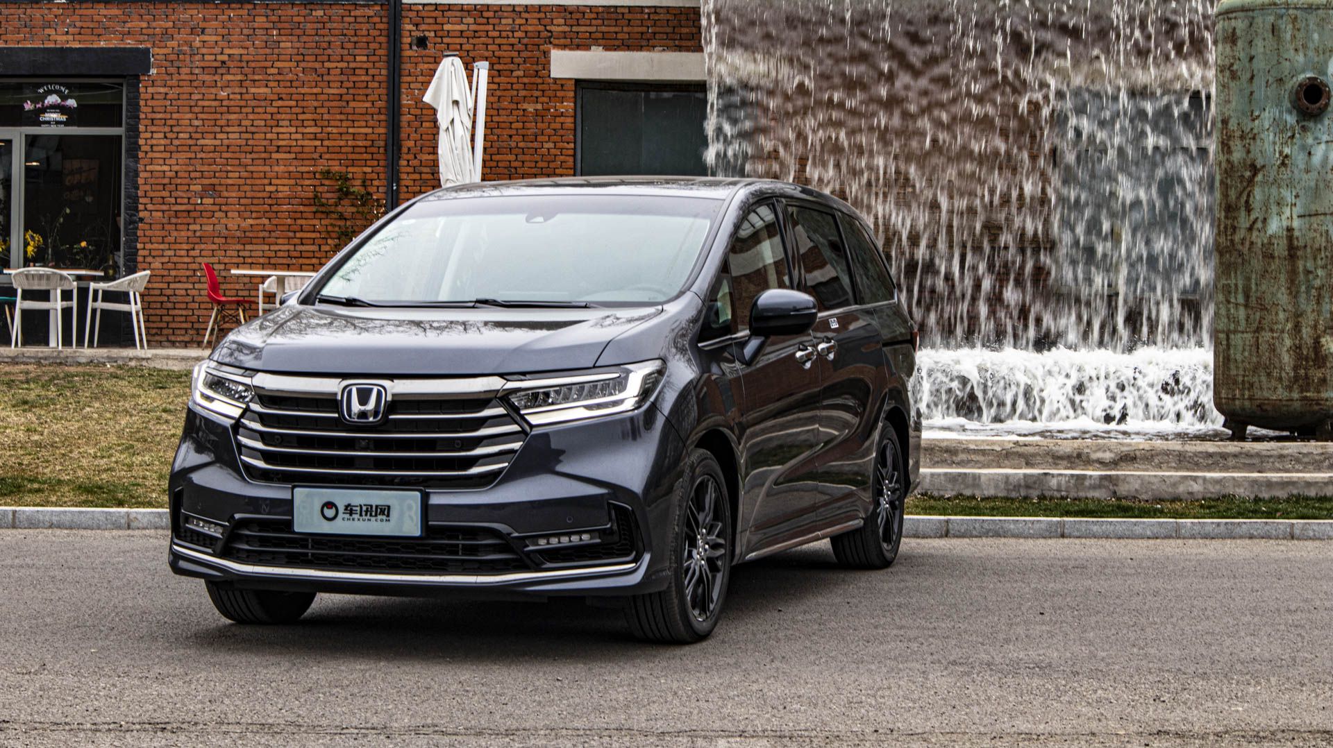改款之后不止家用试驾全新奥德赛,2022款本田奥德赛混动版试驾视频