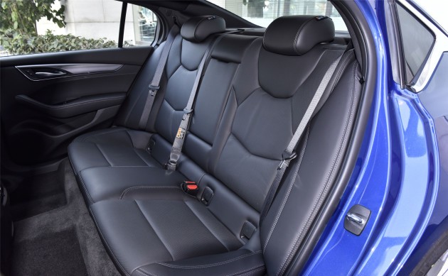 凯迪拉克CT5怎么样啊,凯迪拉克ct5和奔驰c260怎么选