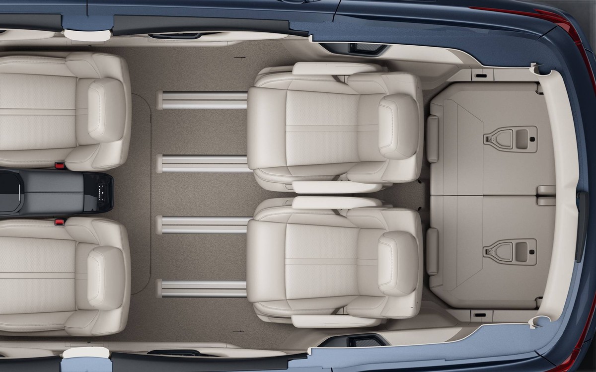 七座家用mpv五菱凯捷,五菱mpv凯捷混合动力三排空间