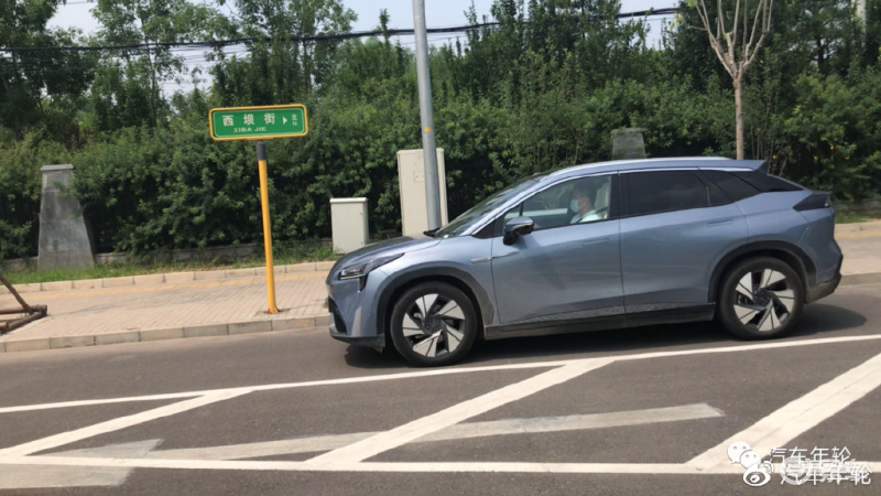 蔚来es65年免息购车方案,蔚来es6pilot要选么