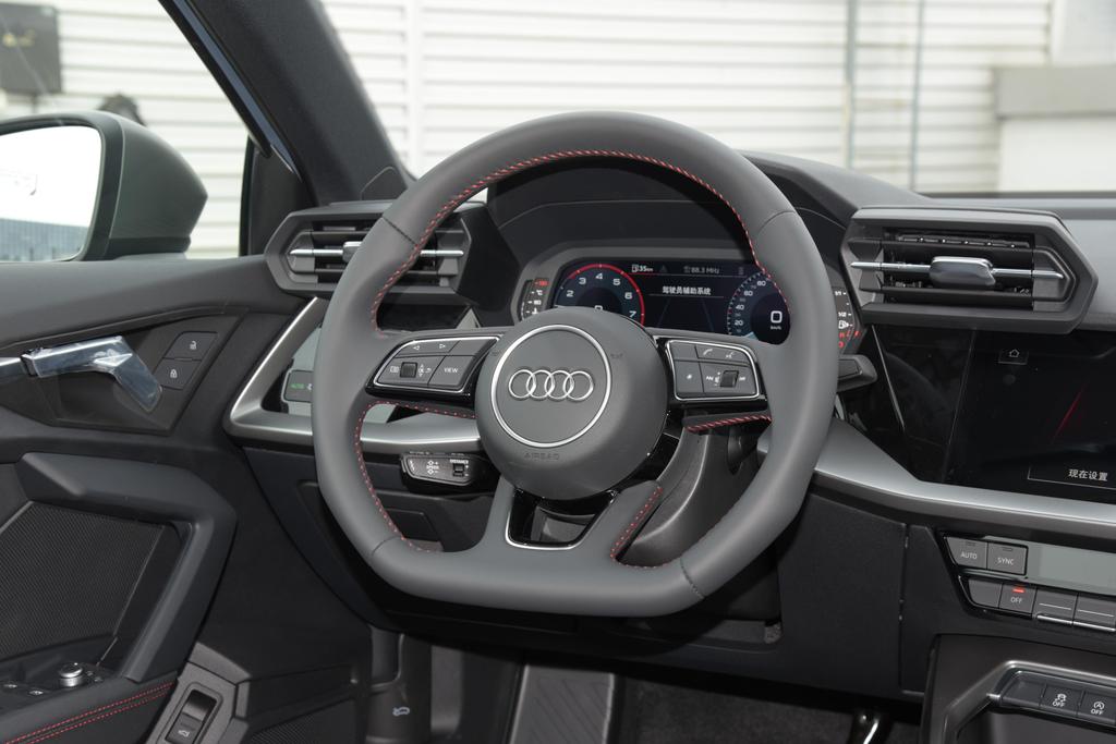 青年们的梦中神车奥迪a3,奥迪a3年轻男生可以买吗