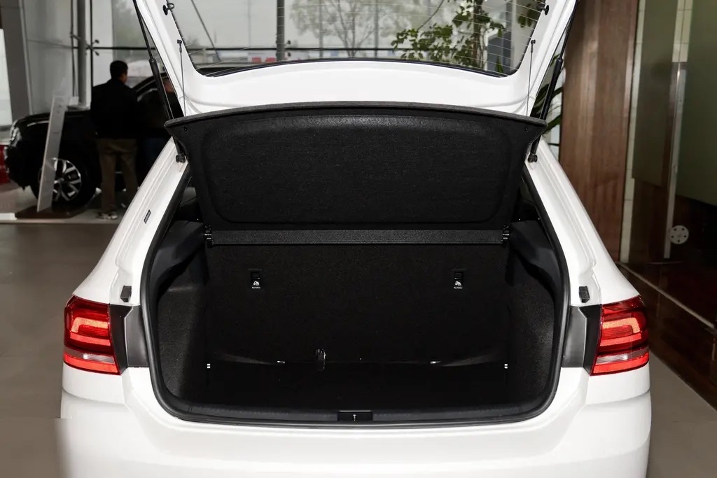 桑塔纳广播功能怎么打开,大众桑塔纳有定位功能吗