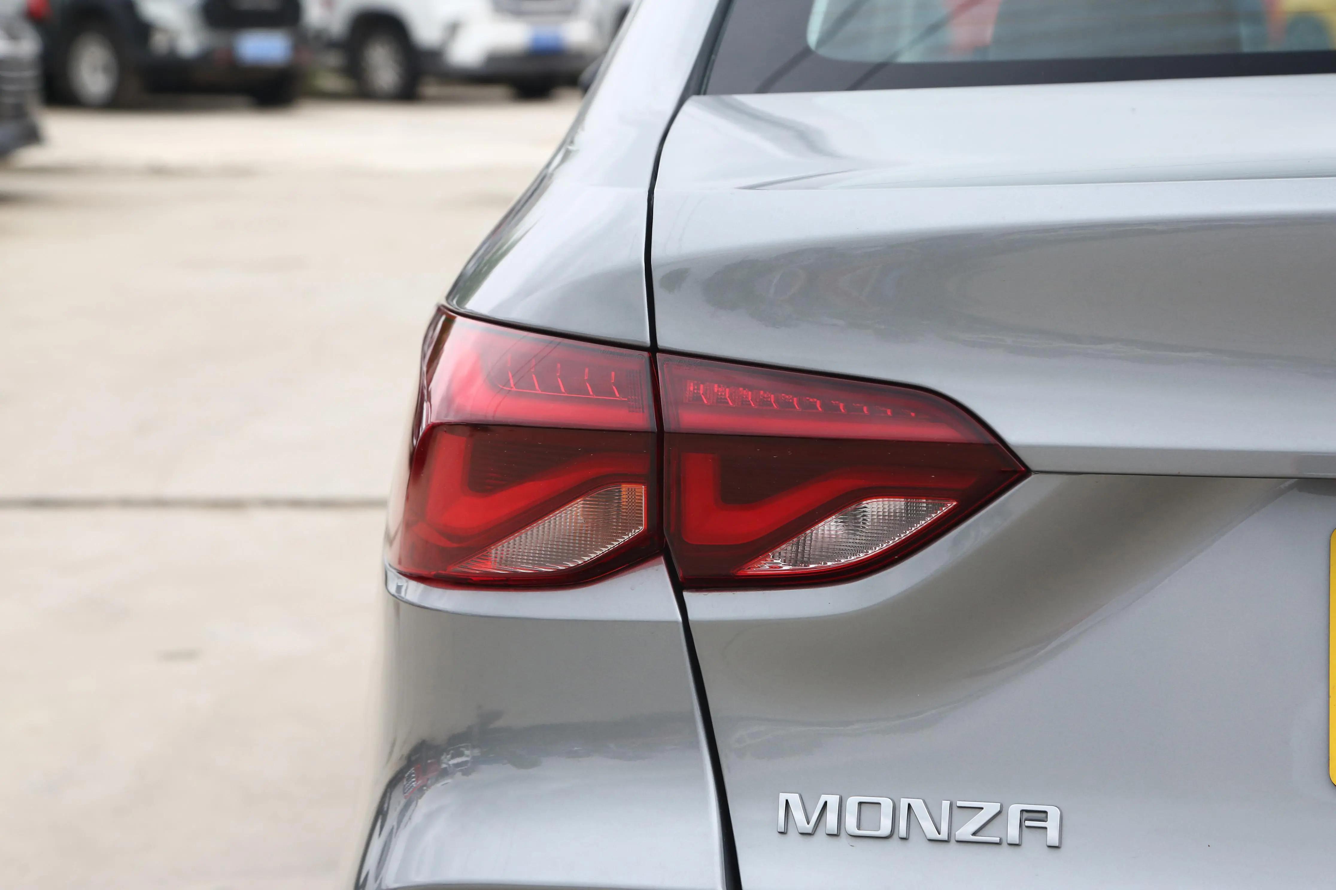 雪佛兰科鲁泽平均油耗9.5太高了吧,雪佛兰科鲁泽用车指南