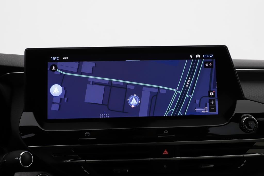 和凡尔赛c5x同级别的车都有哪几款,小型suv和凡尔赛c5x比较