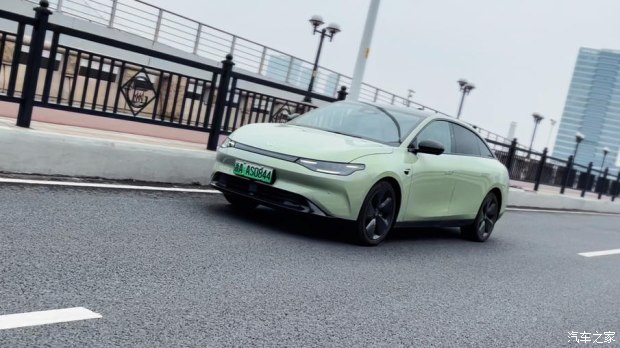 零跑c01充电百分之80但是续航才210,零跑c01:7.7秒破百纯电续航525km