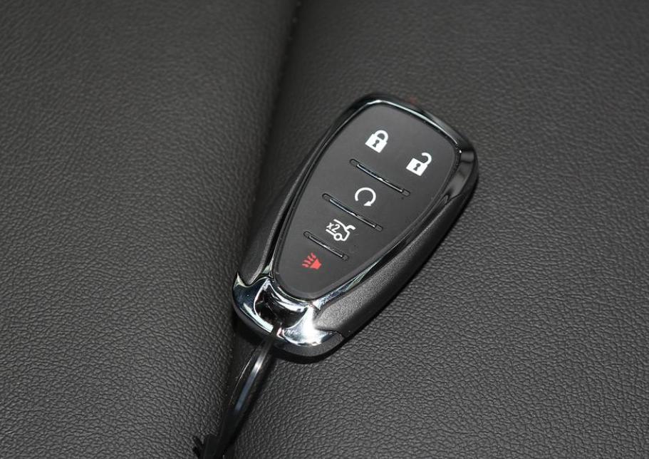 迈锐宝xl后排空间比科鲁泽大吗,迈锐宝xl后排空间大还是名图大