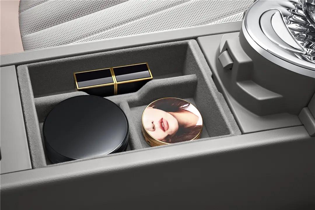 标配主动刹车,23款欧拉芭蕾猫优惠6万