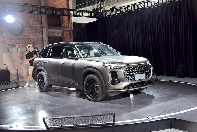 硬汉豪华全尺寸suv试驾上汽奥迪q6,奥迪q6对比奥迪q7