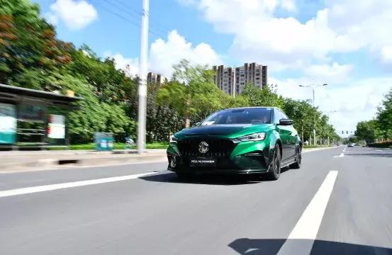 国产m系强势登场名爵mg6xpower,试驾体验全新一代上汽名爵6